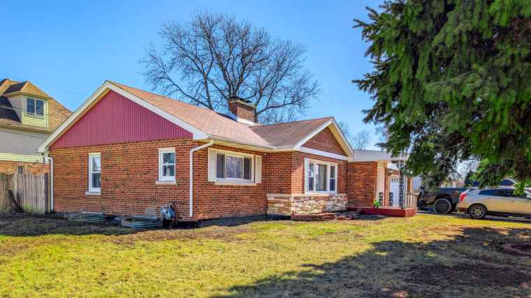 Photo of 8005 Mobile Ave Burbank, IL 60459