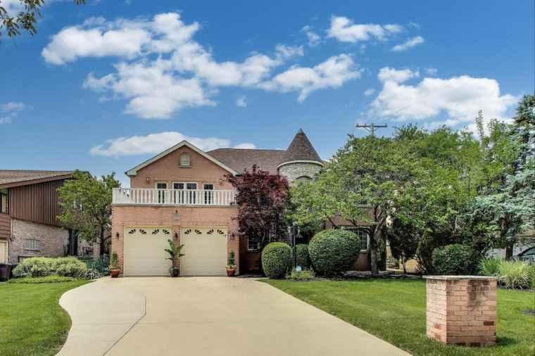 Photo of 1206 Lathrop Ave River Forest, IL 60305