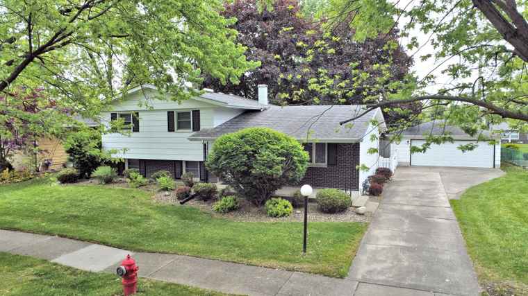 Photo of 3003 191st St Lansing, IL 60438
