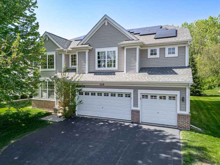 Photo of 325 Hemlock Ln West Chicago, IL 60185