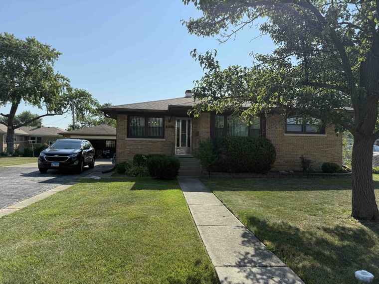 Photo of 4935 N Frank Pkwy Norridge, IL 60706