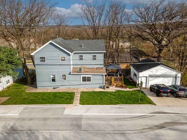 Photo of 711 Illinois St Lemont, IL 60439