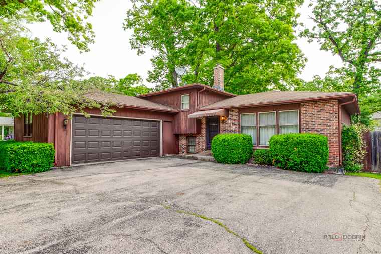 Photo of 1417 N Mcaree Rd Waukegan, IL 60085