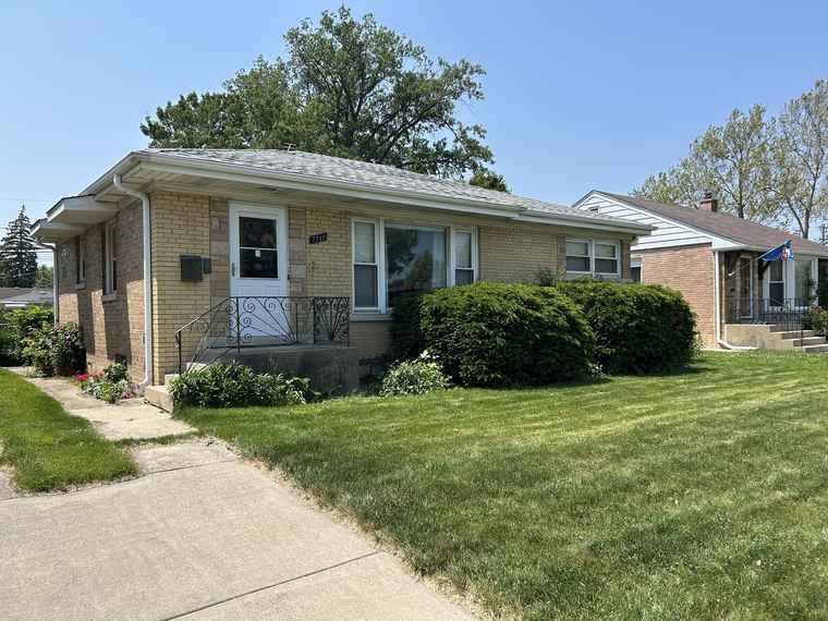 Photo of 7710 Crawford Ave Skokie, IL 60076