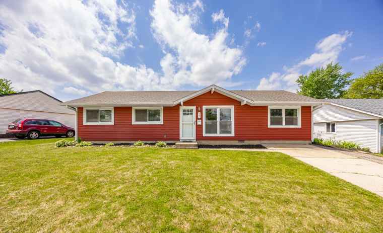 Photo of 440 Berkshire Ave Romeoville, IL 60446