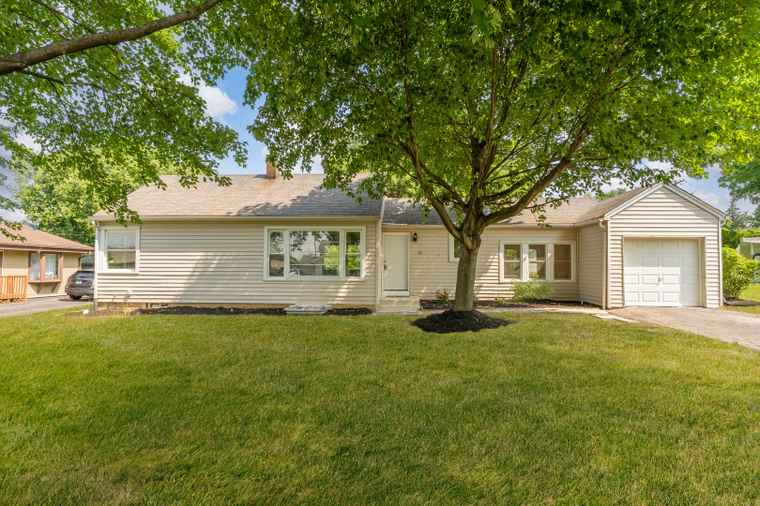 Photo of 133 W Lester St West Chicago, IL 60185