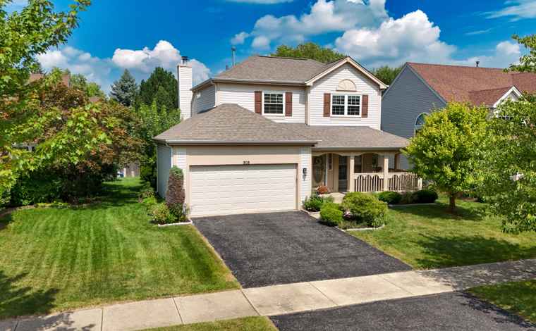 Photo of 808 Violet Cir Naperville, IL 60540