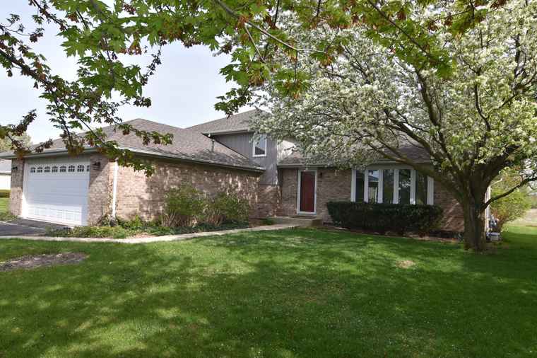 Photo of 7559 W Lakeside Dr Frankfort, IL 60423