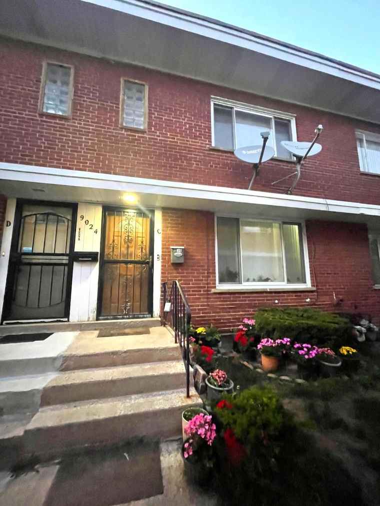 Photo of 9024 Skokie Blvd Unit C Skokie, IL 60077