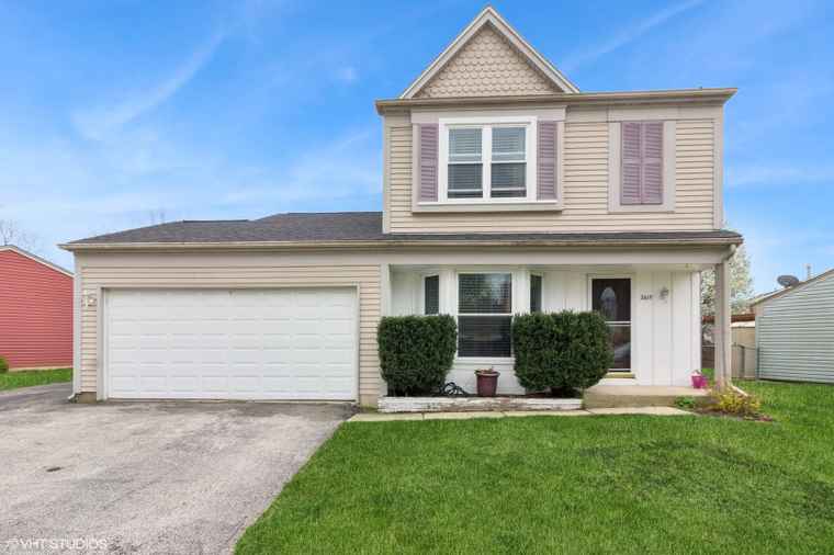 Photo of 2615 Prairieview Ln N Aurora, IL 60502