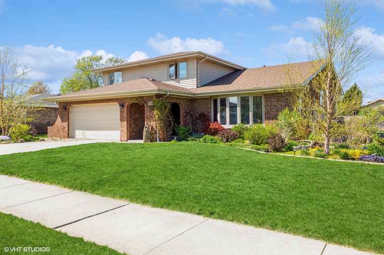 Photo of 8606 Wheeler Dr Orland Park, IL 60462
