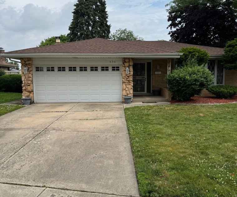 Photo of 636 E 173rd St South Holland, IL 60473
