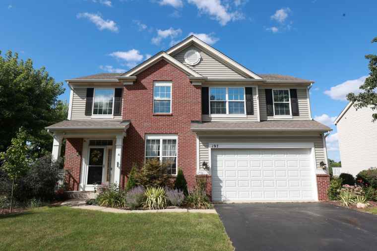 Photo of 197 E Old Mill Trl Antioch, IL 60002