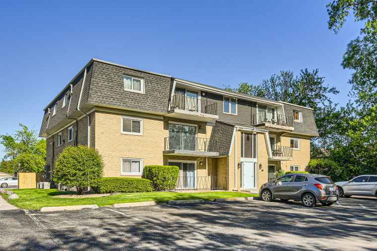 Photo of 12026 S Kildare Ave #15 Alsip, IL 60803