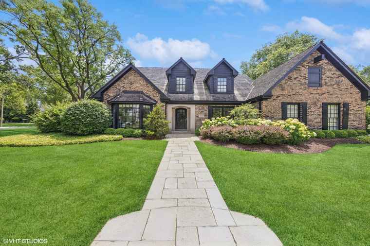 Photo of 4800 Johnson Ave Western Springs, IL 60558