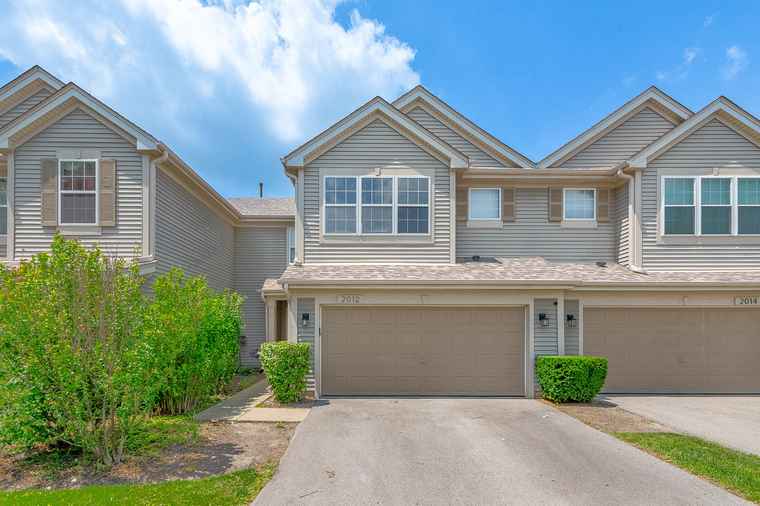 Photo of 2012 Juniper Ct #2012 Glendale Heights, IL 60139