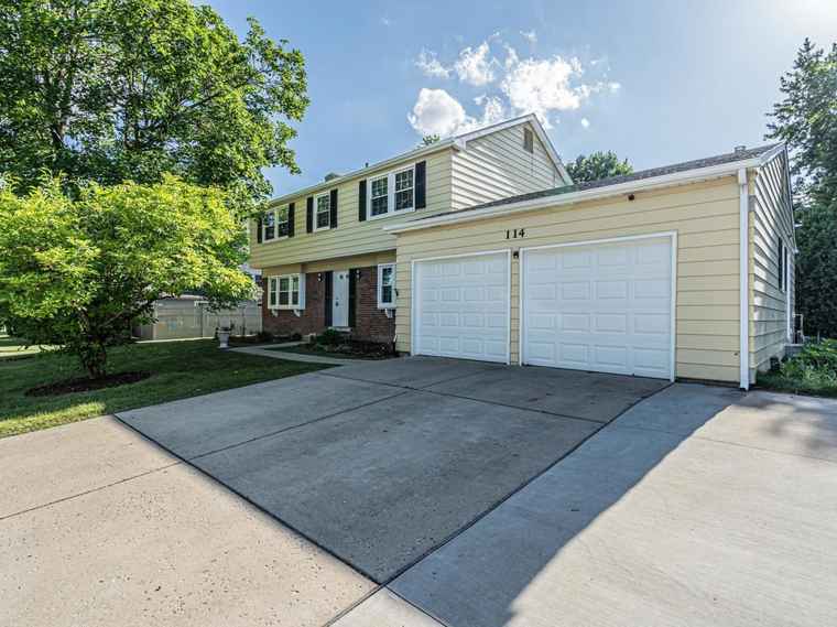Photo of 114 Timber Hill Rd Buffalo Grove, IL 60089