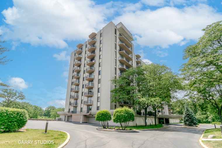Photo of 190 S Wood Dale Rd #407 Wood Dale, IL 60191
