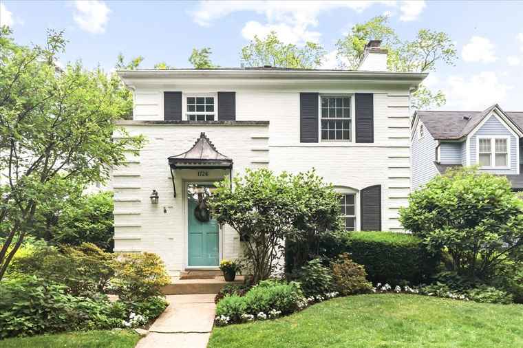 Photo of 1726 Walnut Ave Wilmette, IL 60091