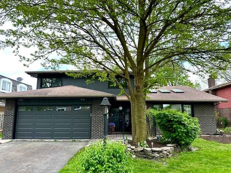 Photo of 10427 S Alta Dr Palos Hills, IL 60465