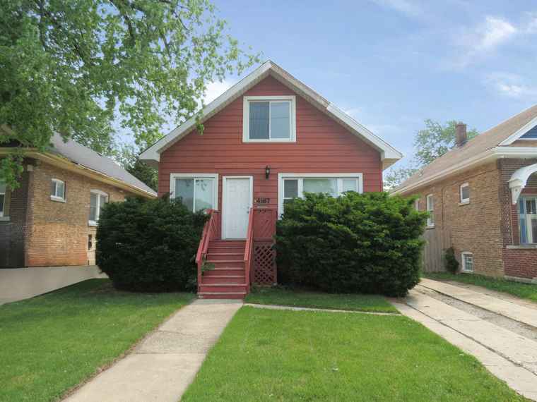 Photo of 4167 Eberly Ave Brookfield, IL 60513