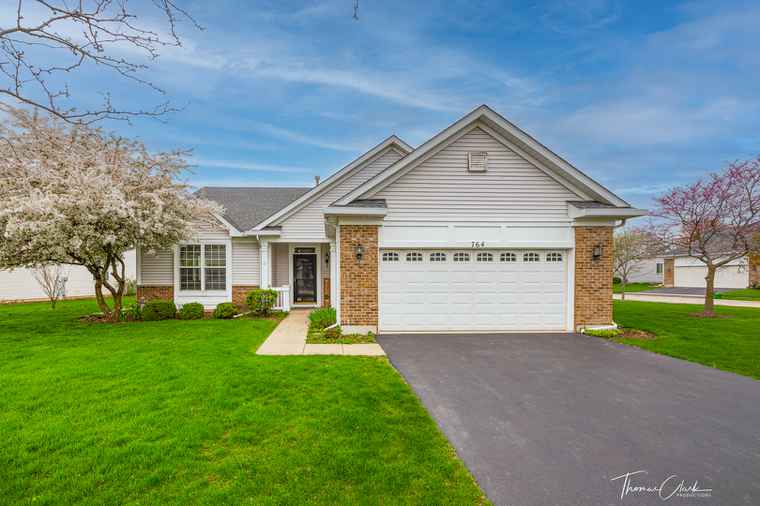 Photo of 764 Pentwater Ct Romeoville, IL 60446