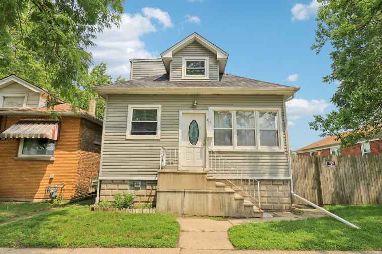 Photo of 617 Hirsch Ave Calumet City, IL 60409