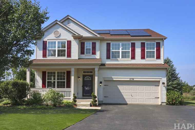 Photo of 1236 Kathleen Ct Antioch, IL 60002