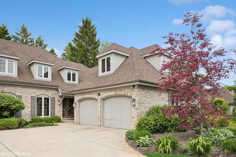 Photo of 6 Tartan Ridge Rd Burr Ridge, IL 60527