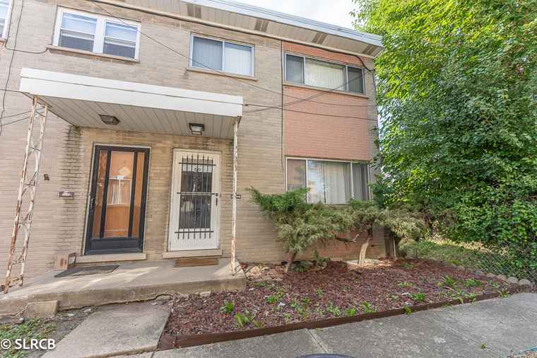 Photo of 7906 W Lawrence Ave Unit F Norridge, IL 60706