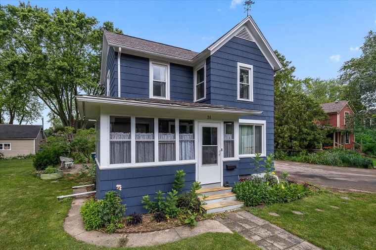 Photo of 31 S Jackson St Batavia, IL 60510