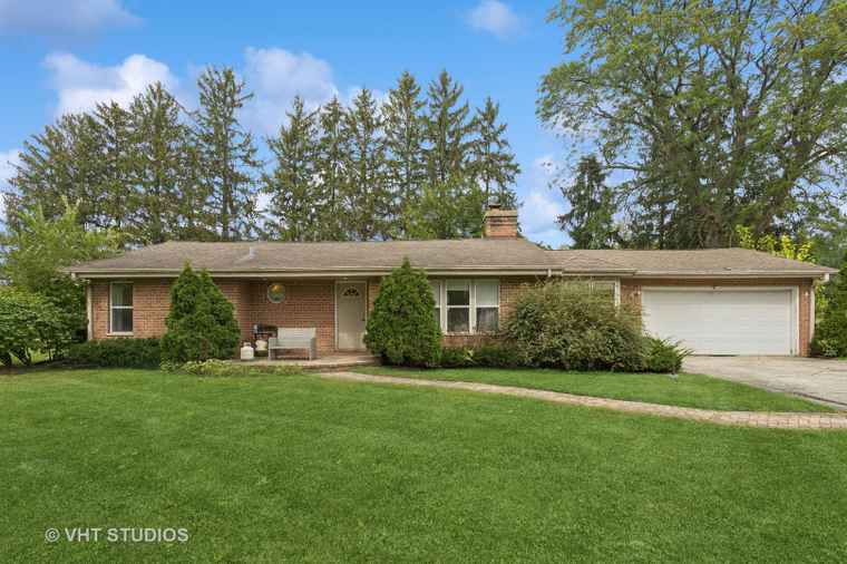Photo of 1750 W Thomas St Arlington Heights, IL 60004