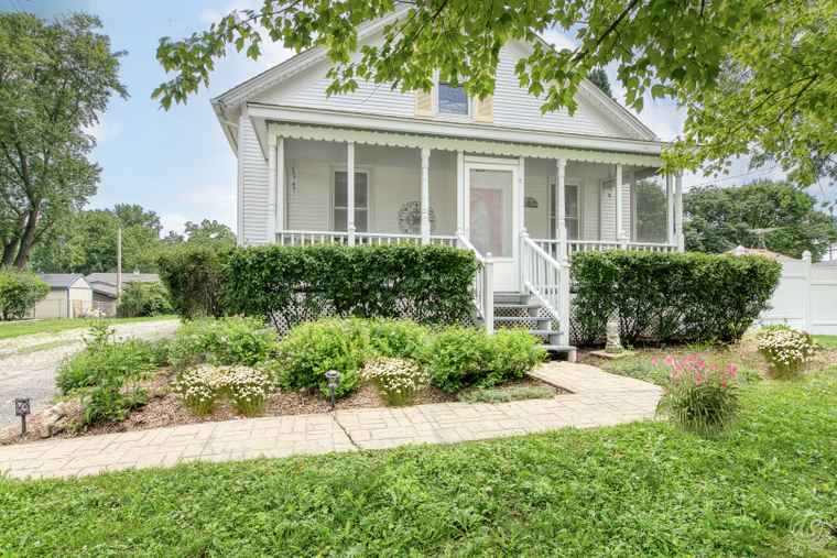 Photo of 275 N Main St Crystal Lake, IL 60014