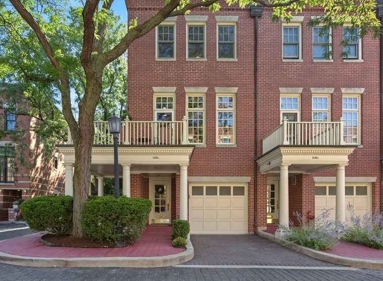 Photo of 1410 W Wrightwood Ave Unit O Chicago, IL 60614