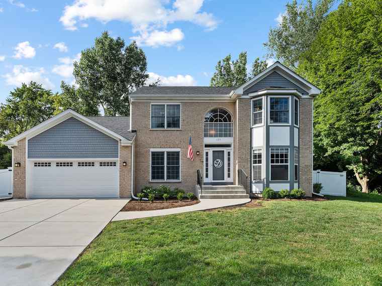 Photo of 125 N Windham Ln Bloomingdale, IL 60108