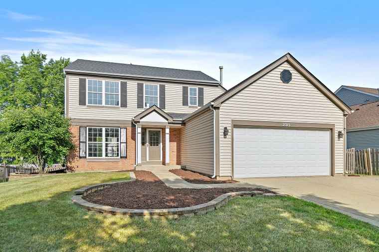 Photo of 2315 Woodside Dr Carpentersville, IL 60110