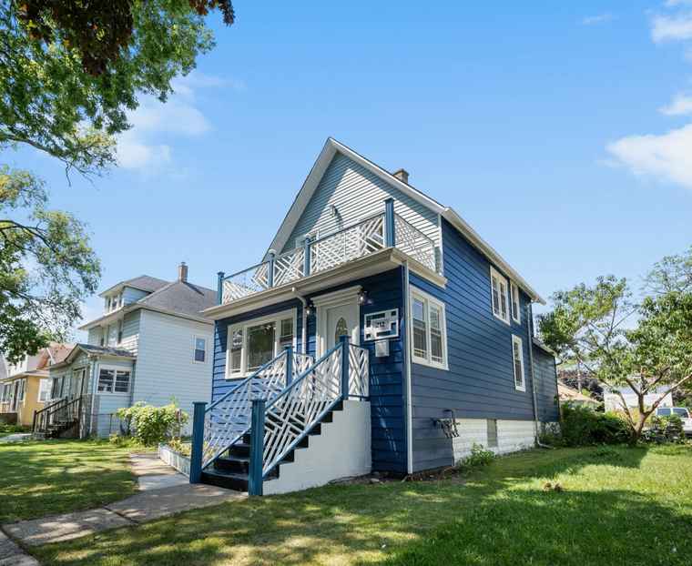 Photo of 212 S 11 Ave Maywood, IL 60153