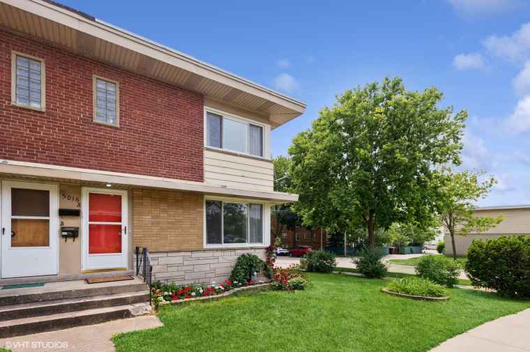 Photo of 5016 Suffield Ct Unit A Skokie, IL 60077