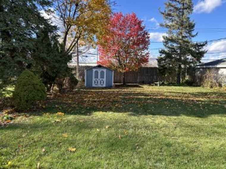 Photo of 872 Mason Ln Des Plaines, IL 60016
