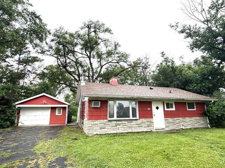 Photo of 1320 S Wayside Dr Villa Park, IL 60181