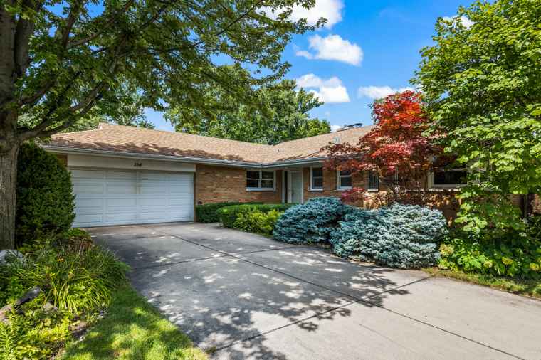 Photo of 154 Cornell Ave Des Plaines, IL 60016