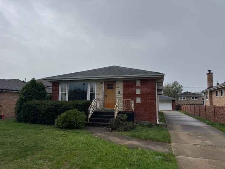 Photo of 5713 Reba St Morton Grove, IL 60053