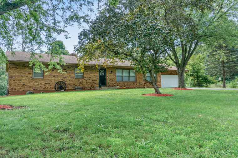 Photo of 1025 Harper Dr Algonquin, IL 60102