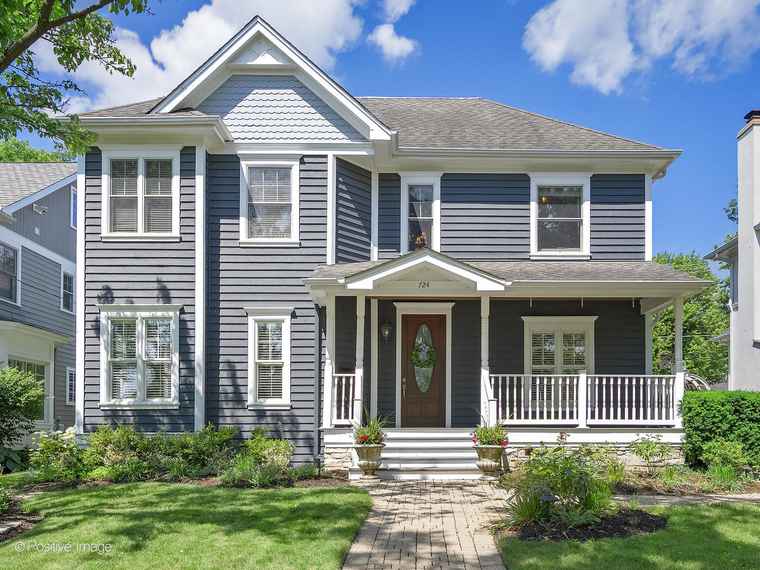 Photo of 724 S Madison St Hinsdale, IL 60521
