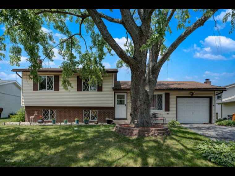 Photo of 5112 Deerpath Rd Oak Forest, IL 60452
