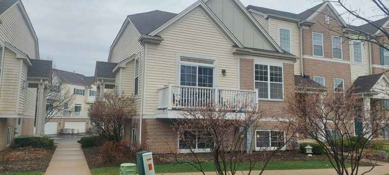 Photo of 1710 Dogwood Ln Hanover Park, IL 60133