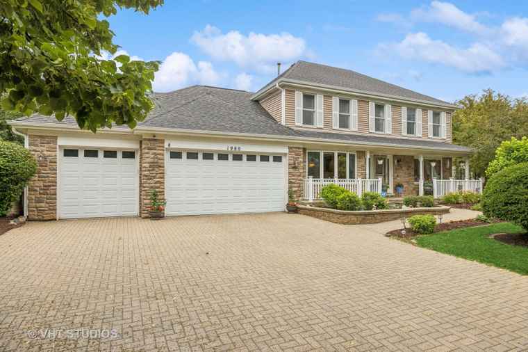 Photo of 1980 Peach Tree Ln Algonquin, IL 60102