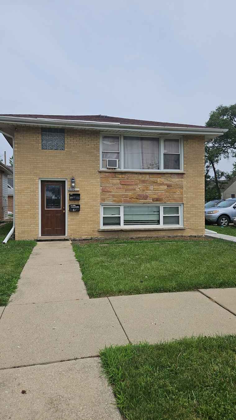 Photo of 3201 Armitage Ave Melrose Park, IL 60160