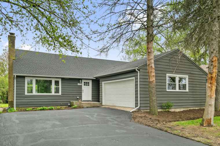 Photo of 4737 Belmont Rd Downers Grove, IL 60515