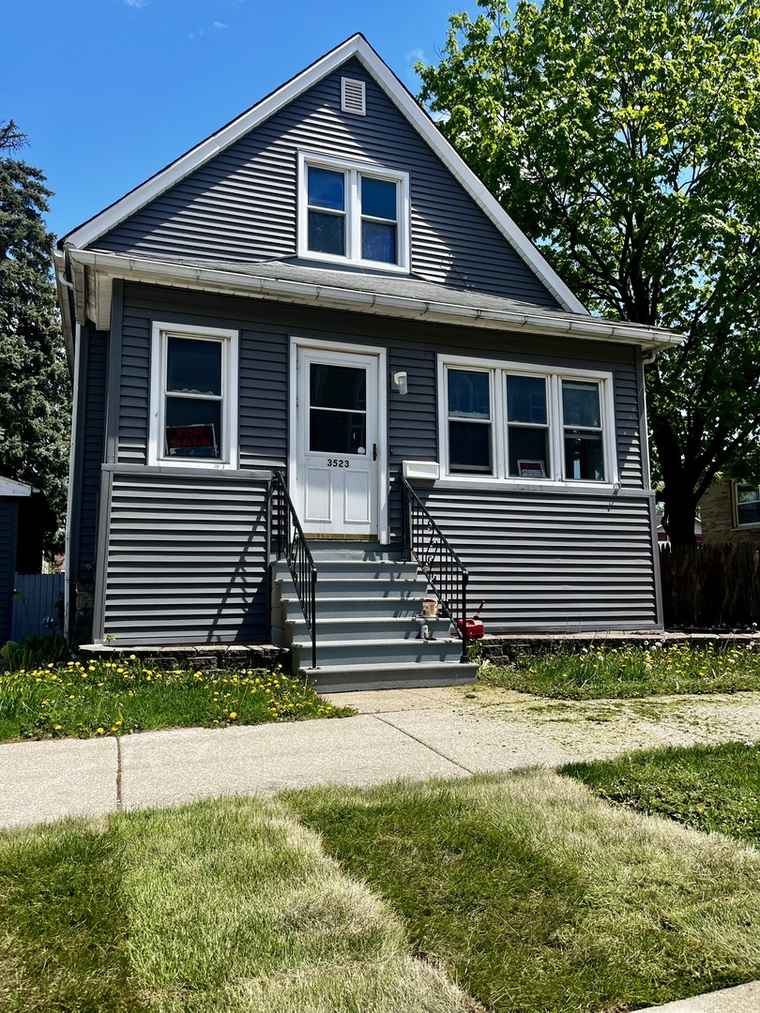 Photo of 3523 Maple Ave Brookfield, IL 60513